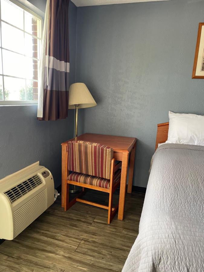Adamsville Deerfield Inn المظهر الخارجي الصورة