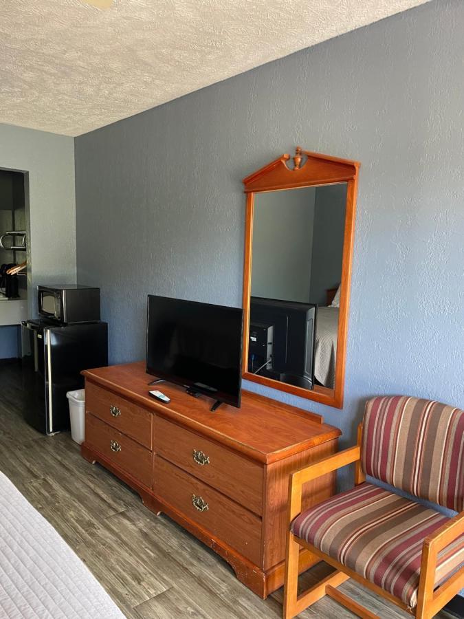 Adamsville Deerfield Inn المظهر الخارجي الصورة